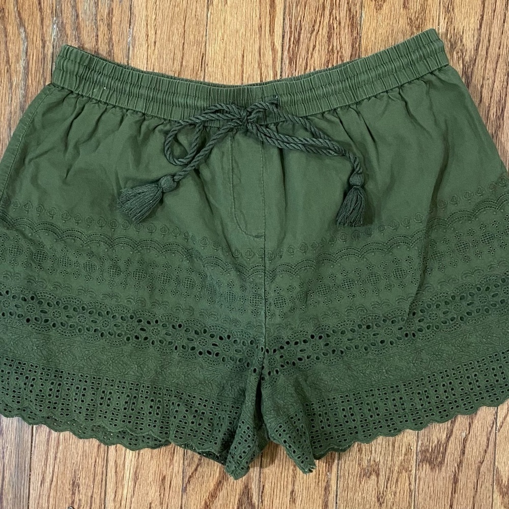 Faded Glory High Waist Green Shorts with Lace Trim